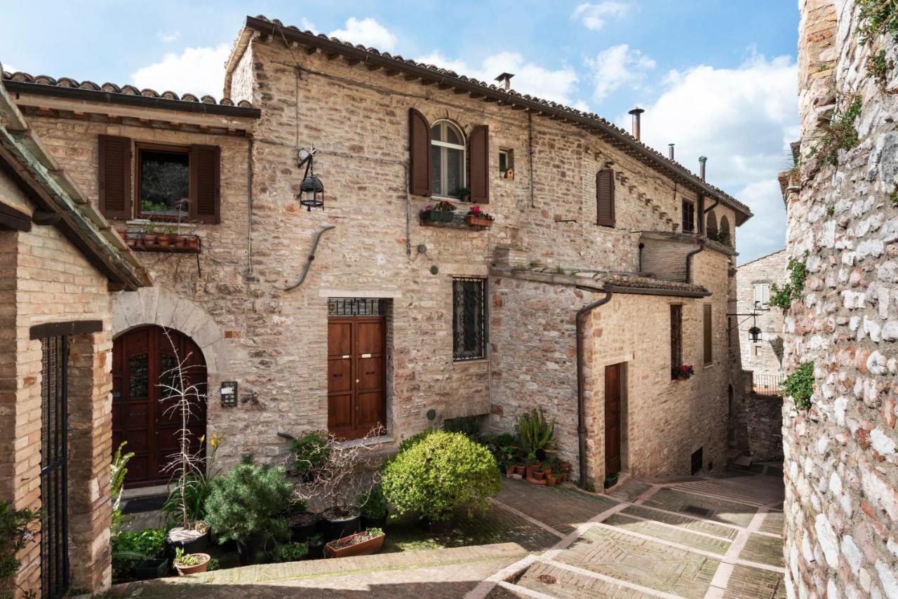 Casa Clara Appartamenti Assisi Bagian luar foto